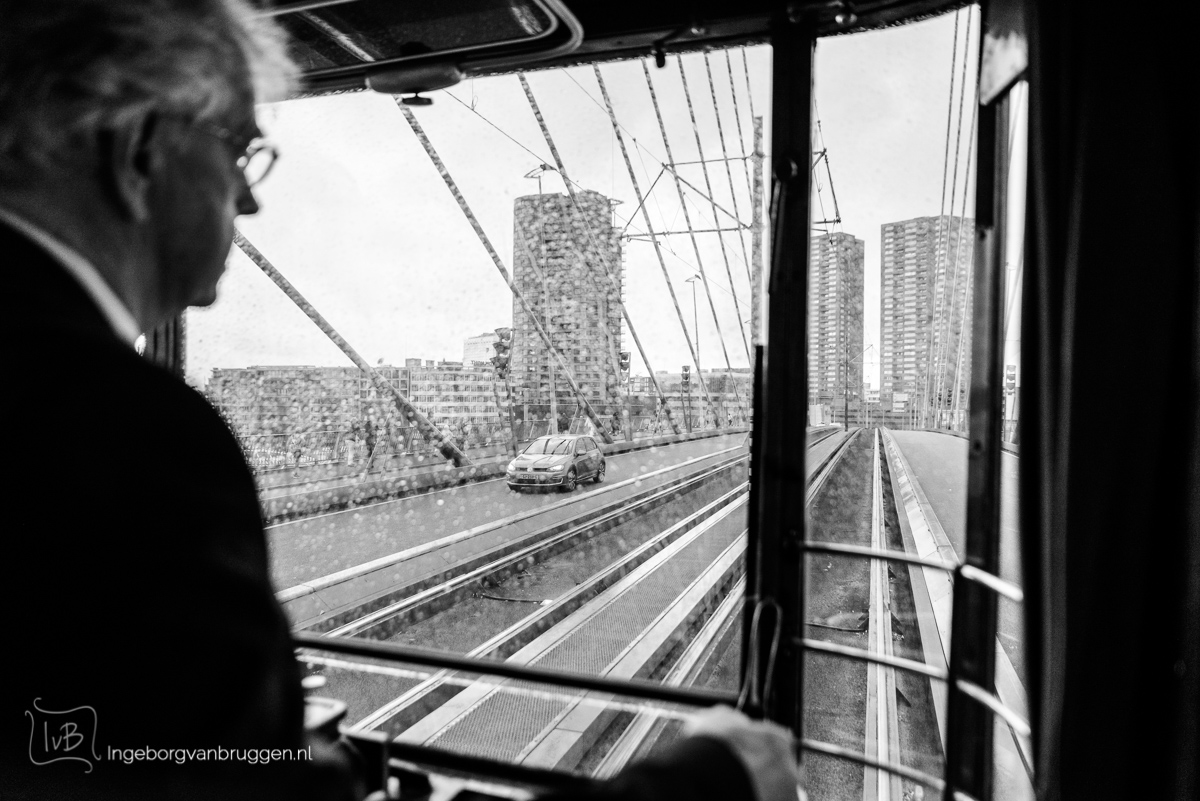 Trouwfotografie Rotterdam met tram 